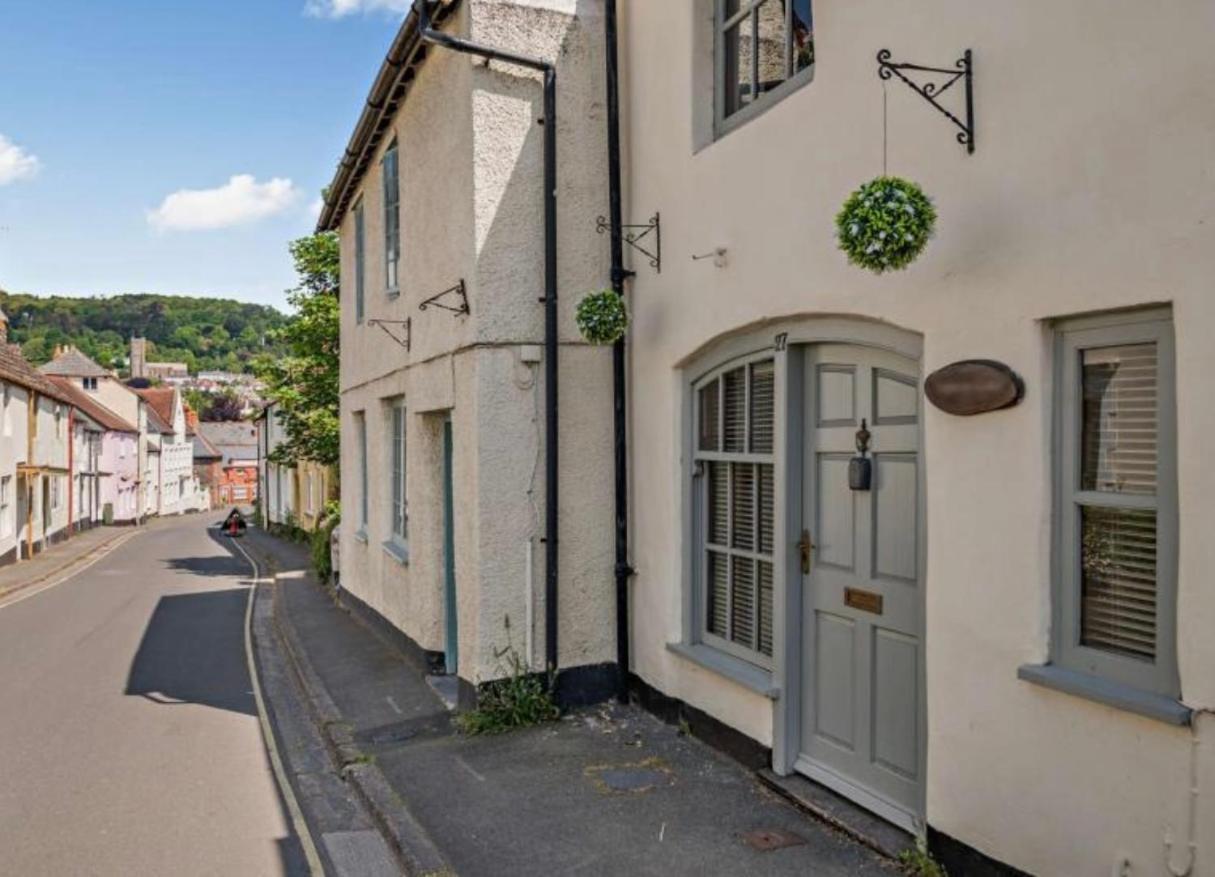 Carpenters Cottage Quirky Home Seaside Town Minehead Exteriör bild