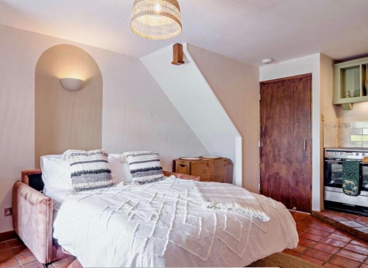 Carpenters Cottage Quirky Home Seaside Town Minehead Exteriör bild